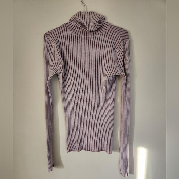 Express Pink Ribbed Turtleneck - Picture 2 of 4